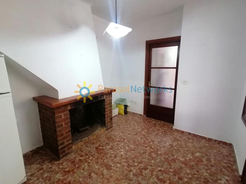 Apartment in Oliva, Valencia - photo 4